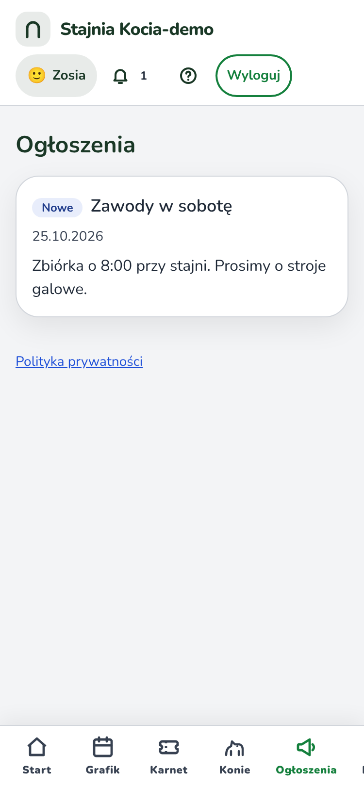 Zakładka „Ogłoszenia” z jednym ogłoszeniem: tytuł „Zawody w sobotę”, data 15.10.2026 i tekst „Zbiórka o 8:00 przy stajni. Prosimy o stroje galowe.”